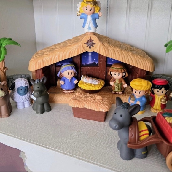 Fisher Price Deluxe Little People Nativity Set